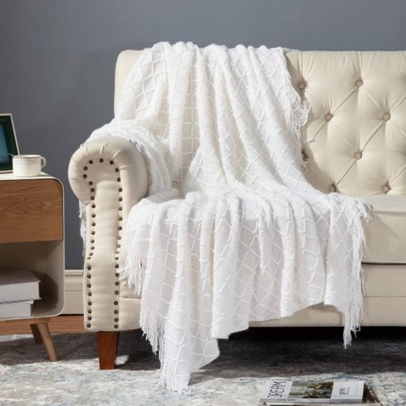 Light Purple Colorful Home/Dorm Tassel Knit Throw Cozy Fringe Patterned Blanket - Picture 9 of 16